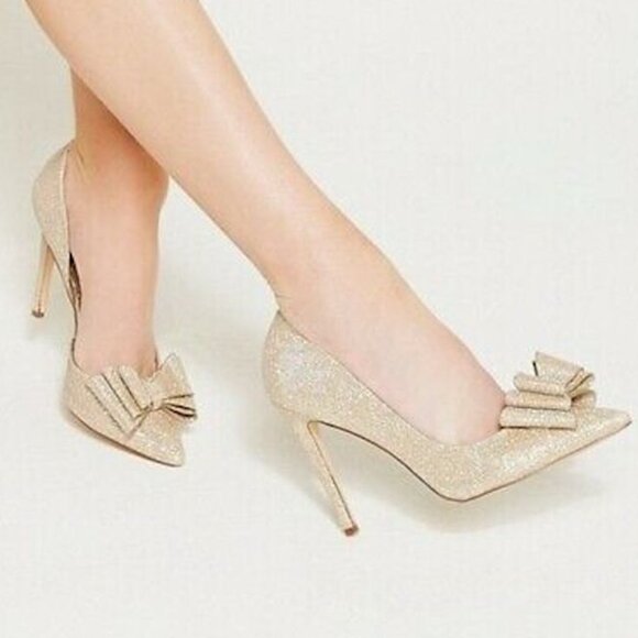 NWOB Betsey Johnson Prince D'Orsay Bow Pumps - Picture 5 of 6